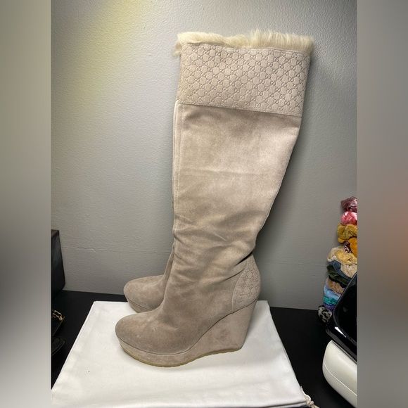 Gucci suede boots - Picture 2 of 16